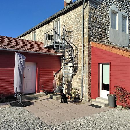 Calme Au Canal De Centre Dennevy Kültér fotó